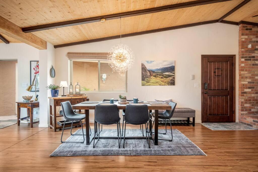 Holiday home Sedona's Stargazing Luxury Paradise. Red Rock Views!