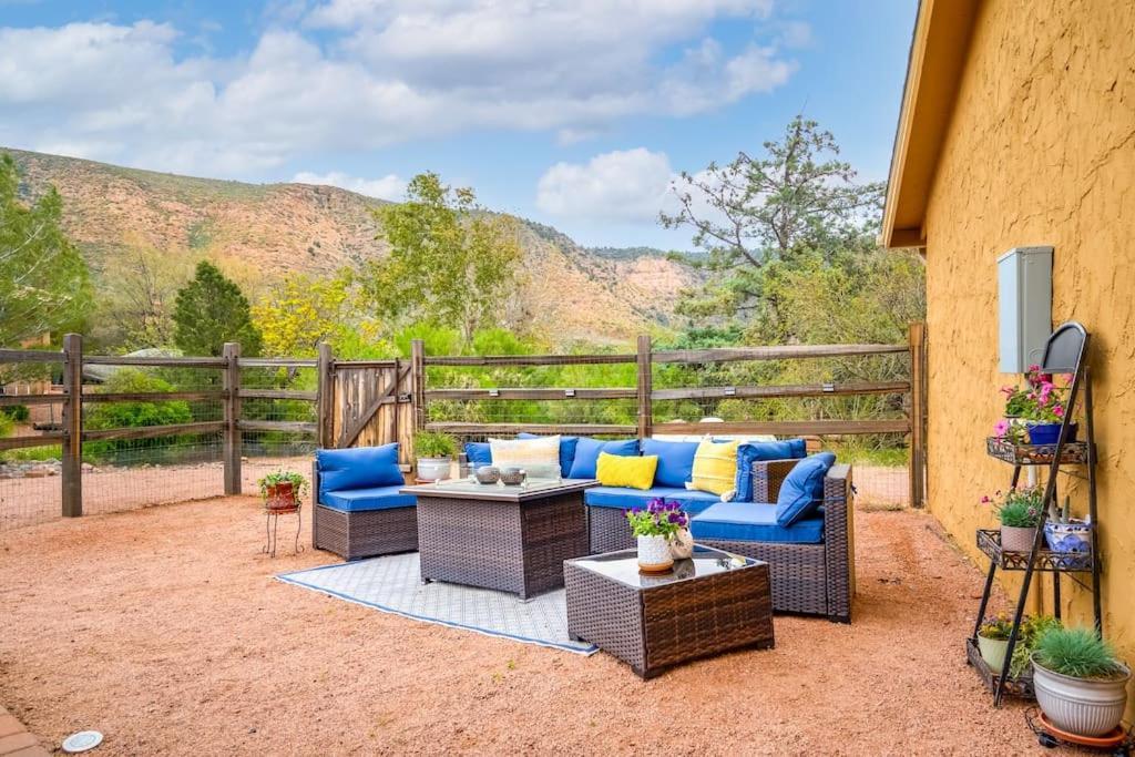 Sedona's Stargazing Luxury Paradise. Red Rock Views! Сasa de vacaciones *